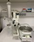 Büchi R-100 Rotationsverdampfer mit Wasserbad und vertikalem Glassatz, 2 Liter Verdampferkolben