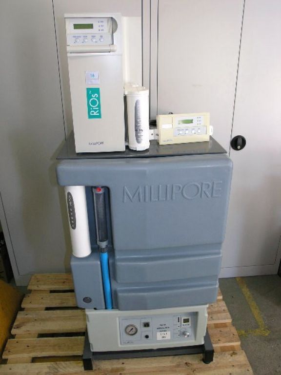 Millipore S.D.S System mit Millipore RiOs 16 und Remotedisplay