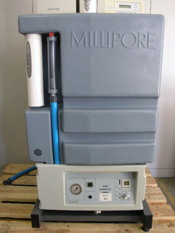 Millipore S.D.S System mit Millipore RiOs 16 und Remotedisplay