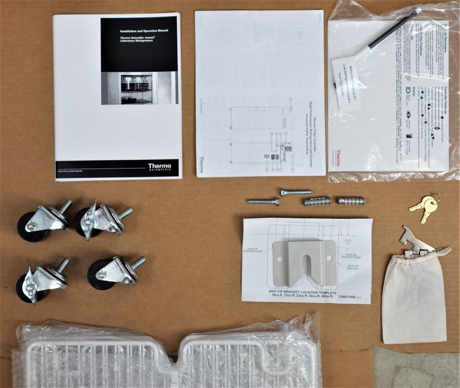 Thermo Scientific REL404V Hochleistungs-Laborkühlschrank, 1-8°C, 133l