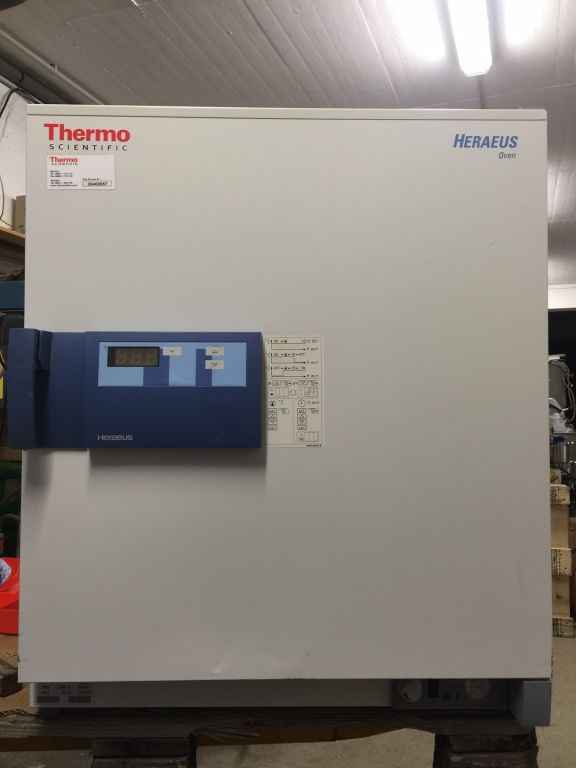 Heraeus UT20 Oven  210 Liter -- 250°