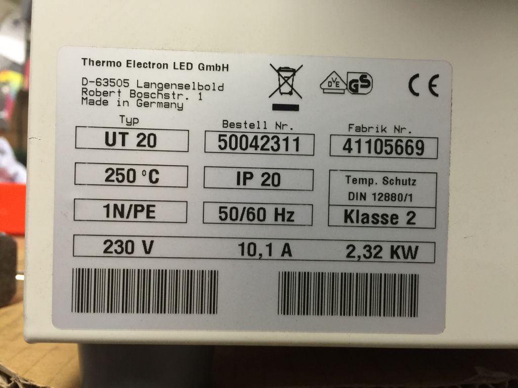 Heraeus UT20 Oven  210 Liter -- 250°