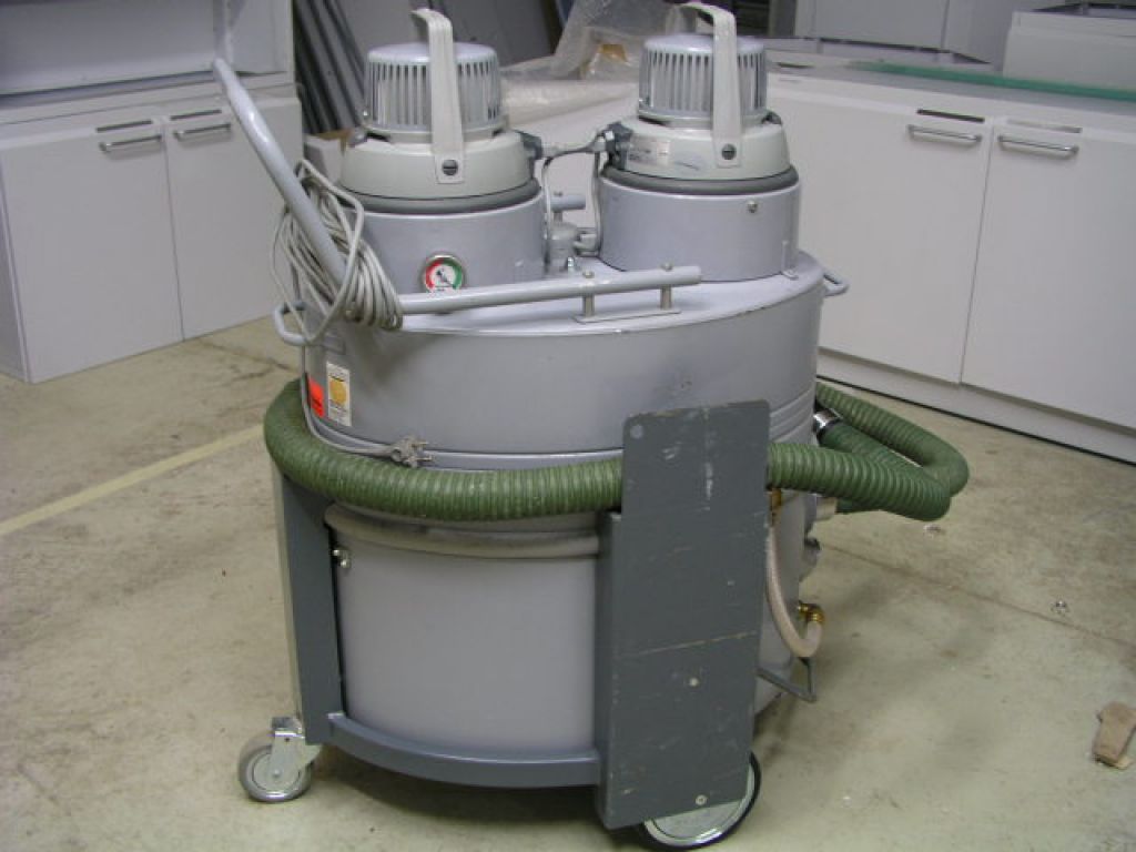 Nilfisk GMP 82H Vacuumcleaner for risk Materials