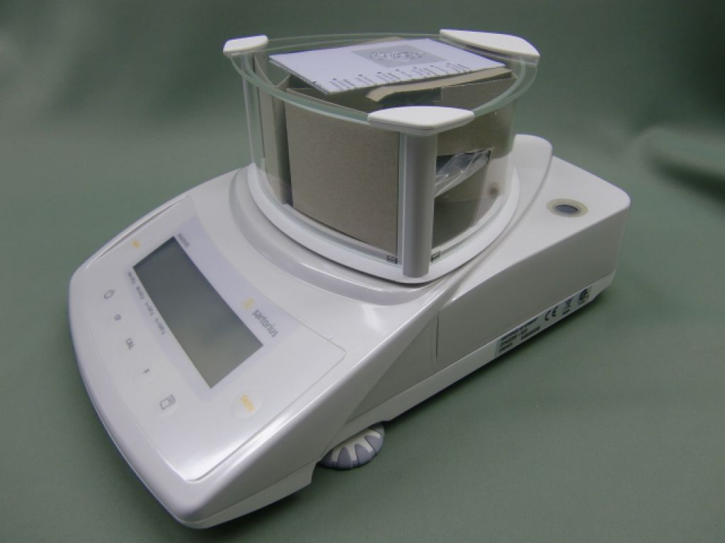 Sartorius precision balance CPA323S-0CE