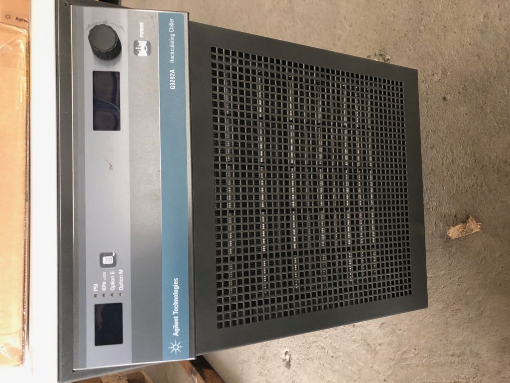 Agilent G3292A recirculating Chiller,  -10° up to +40°,  2900W at 20°