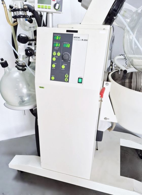Büchi R-250 large rotary evaporator with 50 litre evaporator flask and 2x 20 litre collection flasks, D2 glass set