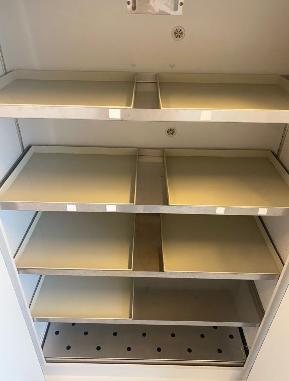 Dueperthal Safety storage cabinet, Type 90, 1194x612x2085 mm