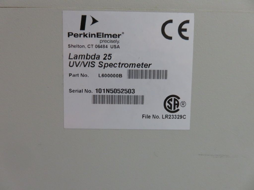 Perkin Elmer Lambda 25 UV/VIS Spectrometer with Sipper Module and Quartz Cuvettes