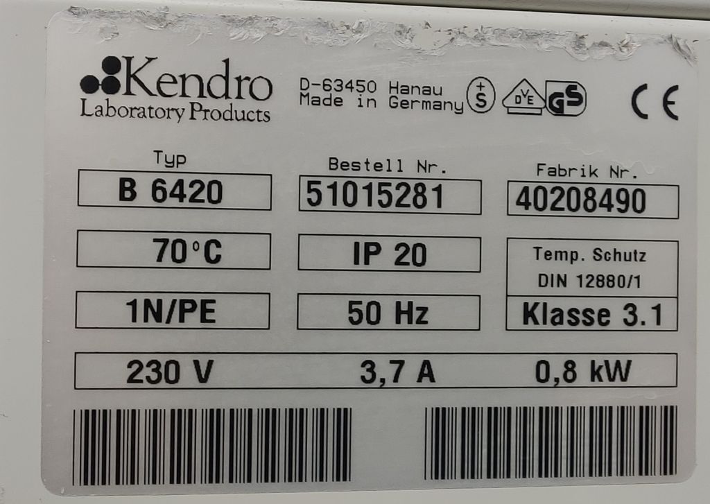 Heraeus B 6420 incubator, 70°C