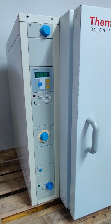 Heraeus UT 6200 Wärmeschrank, 300°C