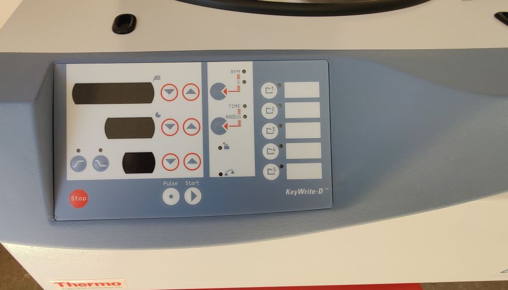 Thermo Electron Corporation Jouan C 4i Tischzentrifuge, 4750 U/min Rotor