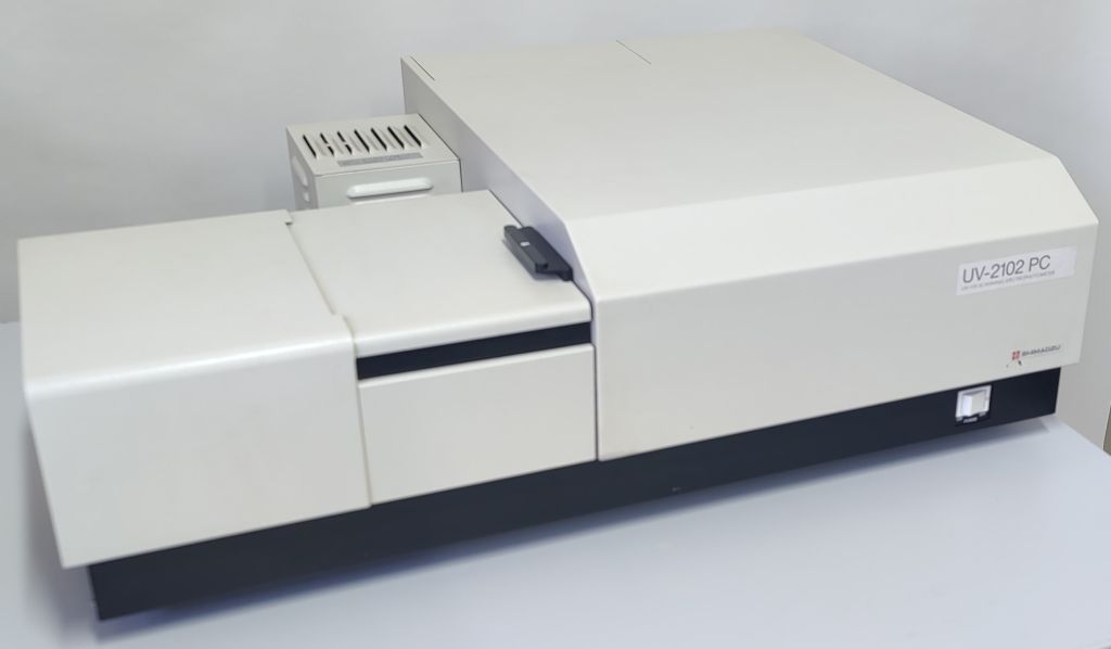 Shimadzu UV-2101PC Spektralphotometer