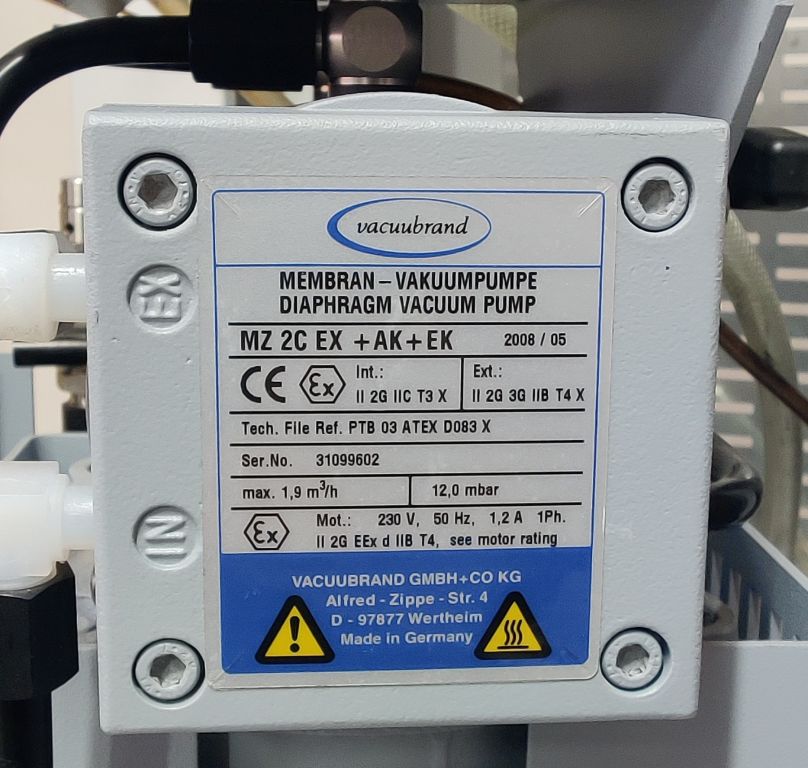 Binder Pumpenschrank VDL 23 mit Vakuumpumpe VP5 EX