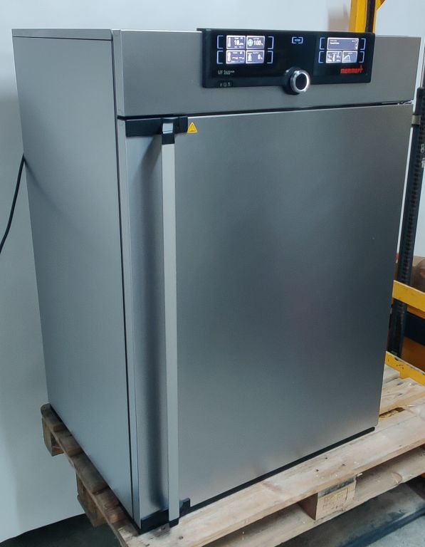 Memmert UF 260 Plus bis +300 °C