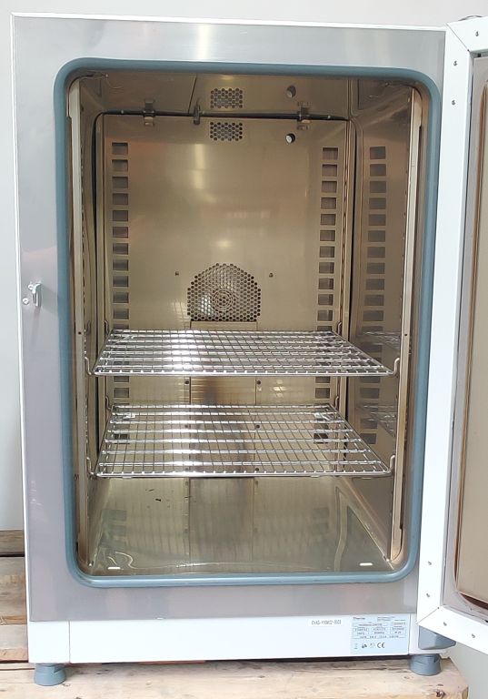 Thermo Scientific Heratherm® Trockenschrank OMH180 180 Ltr. mit Umluft