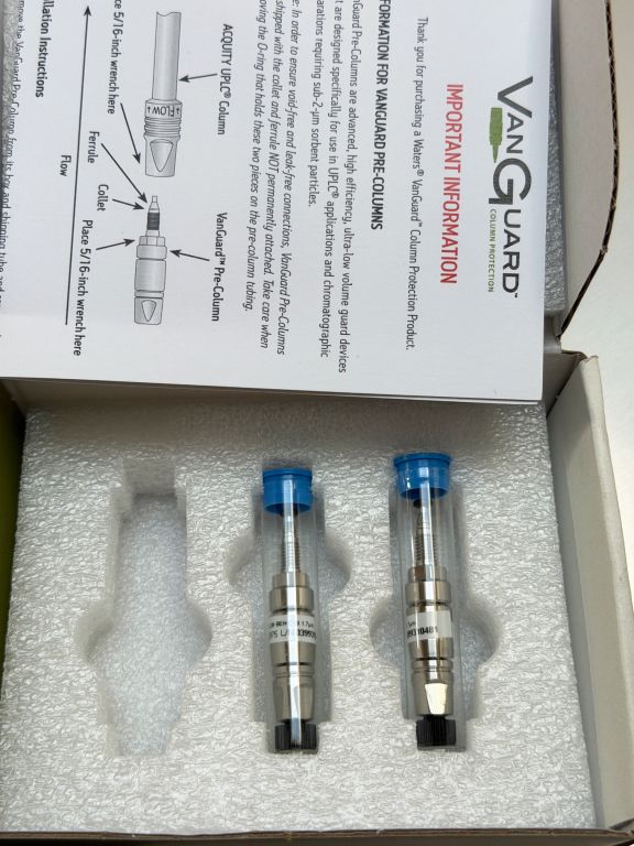 Waters ACQUITY UPLC BEH C18 VanGuard Pre-column, 130Å, 1.7 µm, 2.1 mm X 5 mm, 2/pk