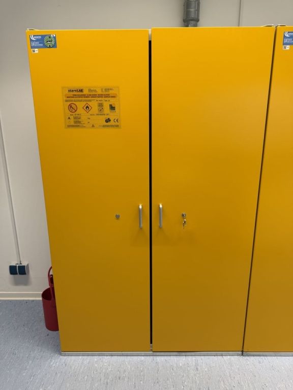 Lacont FWF90 Sicherheitsschrank storeLAB Typ 90, Höhe x Breite x Tiefe 1935 x 1190 x 598 mm