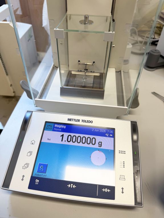 Mettler Toledo XP26 Excellence Plus XP Micro Balance 22g x .001mg