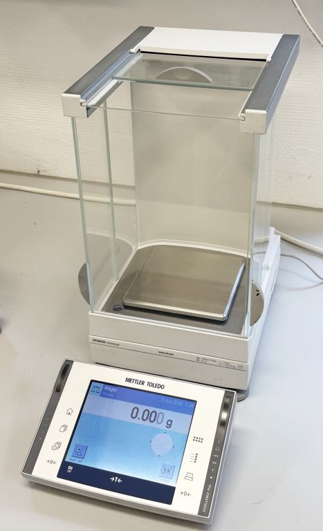 Mettler XP5003S Delta Range /M  Precision Balance  5100g , d= 1/10mg