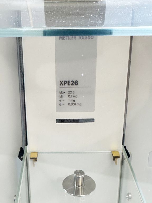 Mettler Toledo XPE26/M, Micro-Analytical Touch Screen Balance, 22g Capacity, 1µg Readability