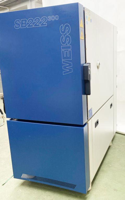 Weiss climate chamber SBU222/300 with humidity option, -10°C to +90°C temperature range 300 liters volume Humidity: 10 - 90%