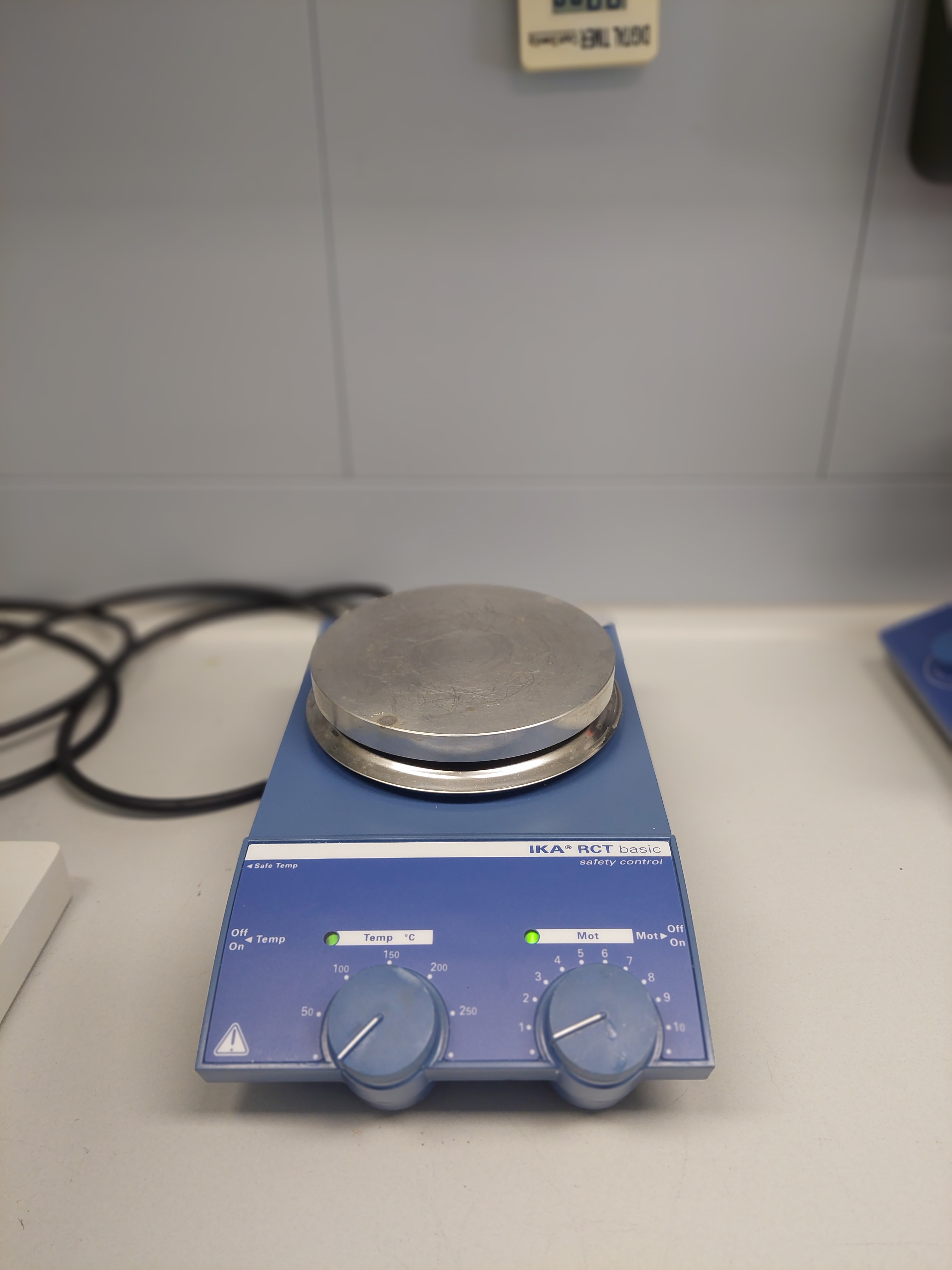 labstuff.eu - IKA RCT Basic analogue magnetic stirrer, with magnetic ...