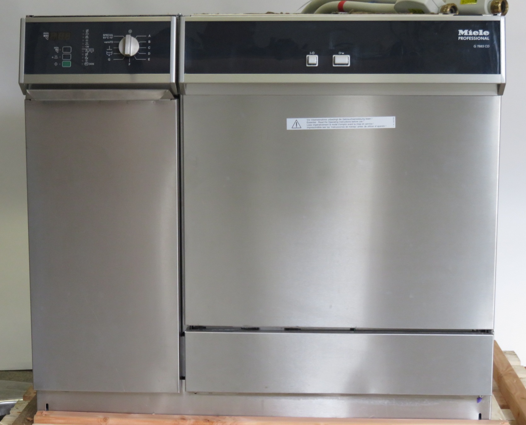 labstuff.eu Miele G7883CD Dishwasher for Glass