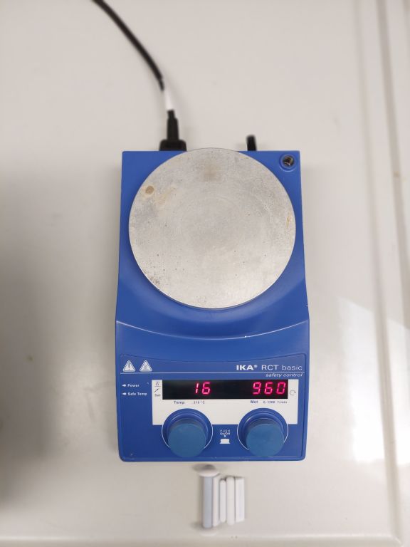 IKA RCT basic Magnetrührer mit Heizung und Magnetrührstäben