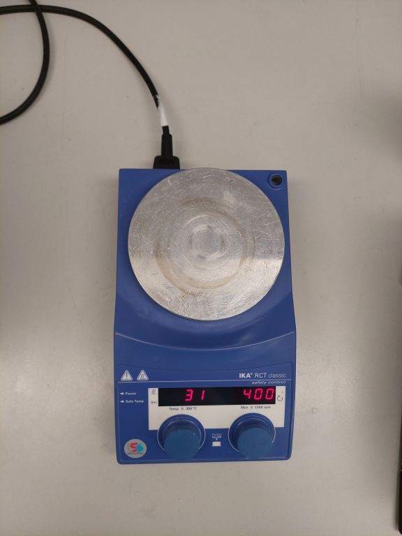 IKA RCT classic S3 magnetic stirrer with heating and magnetic stirring bars