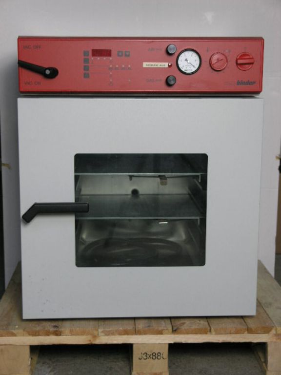 Binder VD53 Vacuum Oven