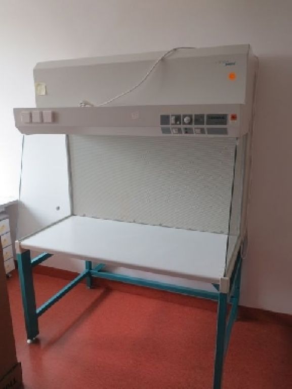 Heraeus Heraguard HPH120 Produktschutzwerkbank / Reine Werkbank