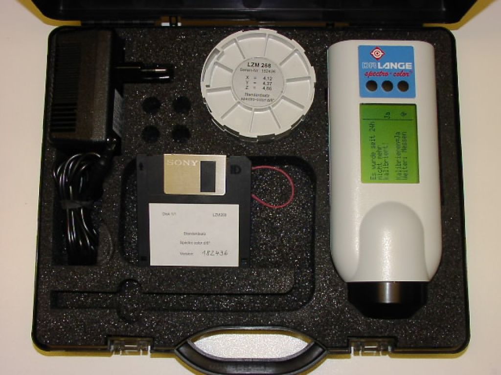 Hach Lange spectro color d/8° portable, spectral colorimeter