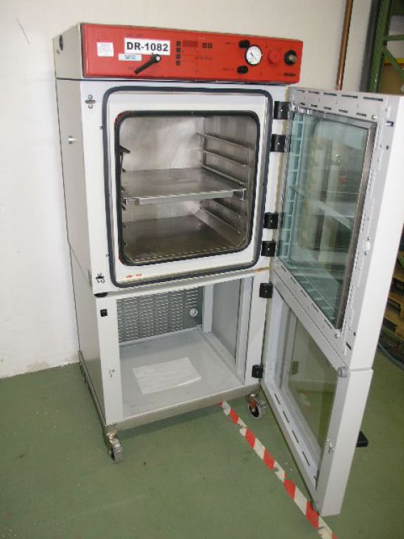 Binder VDL 115 Safety vacuum drying oven for flammable solvents