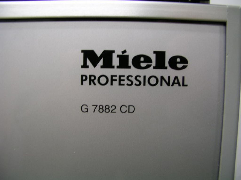 Miele G7882 CD Desinfektor Spülmaschine Laborspülmaschine