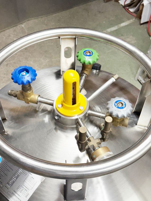 Eurocyl 230/4 Lagerbehälter für Stickstoff, Sauerstoff und Argon