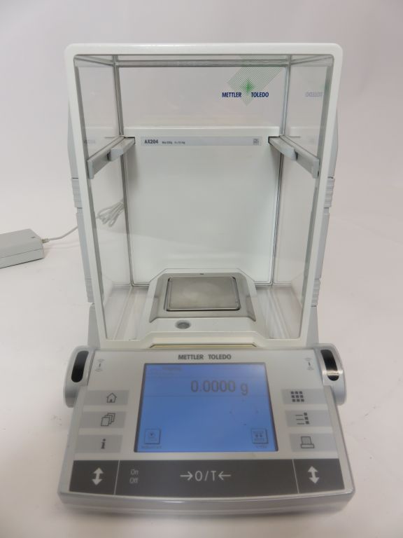 Mettler Toledo AX204 Analysenwaage   220g -- 0,1mg