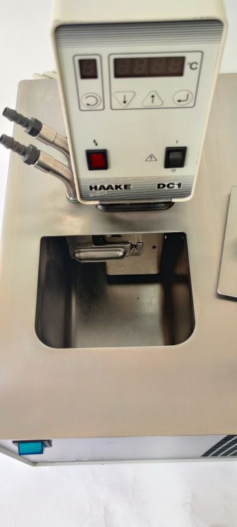 Haake D3-G Umwälz- und Badthermostat, -10°C > 140°C