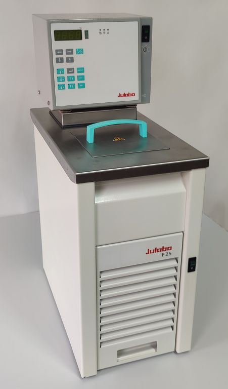 Julabo F25 HD refrigerated circulator