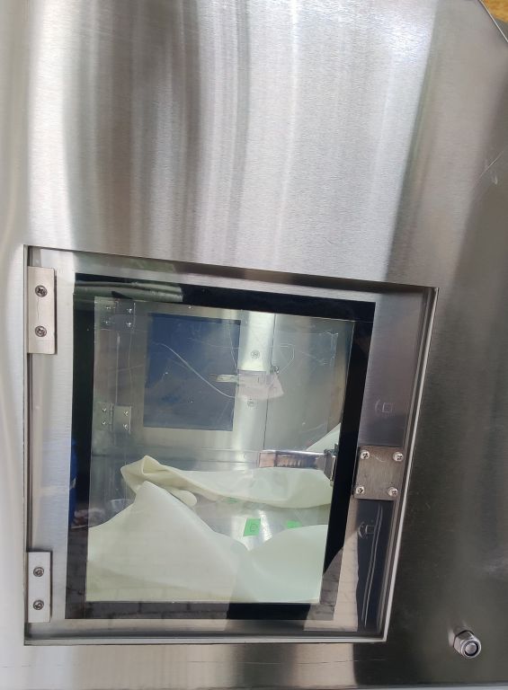 Terra-Universal Smart Glovebox mit Standard Air Lock
