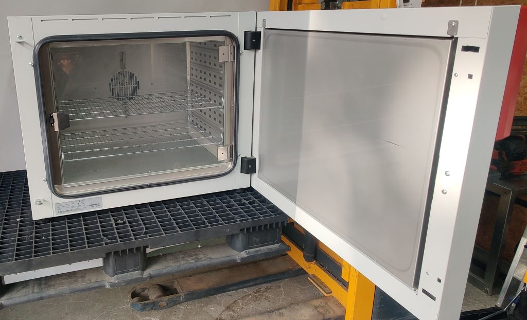 BINDER BF115 Incubator with Convection
