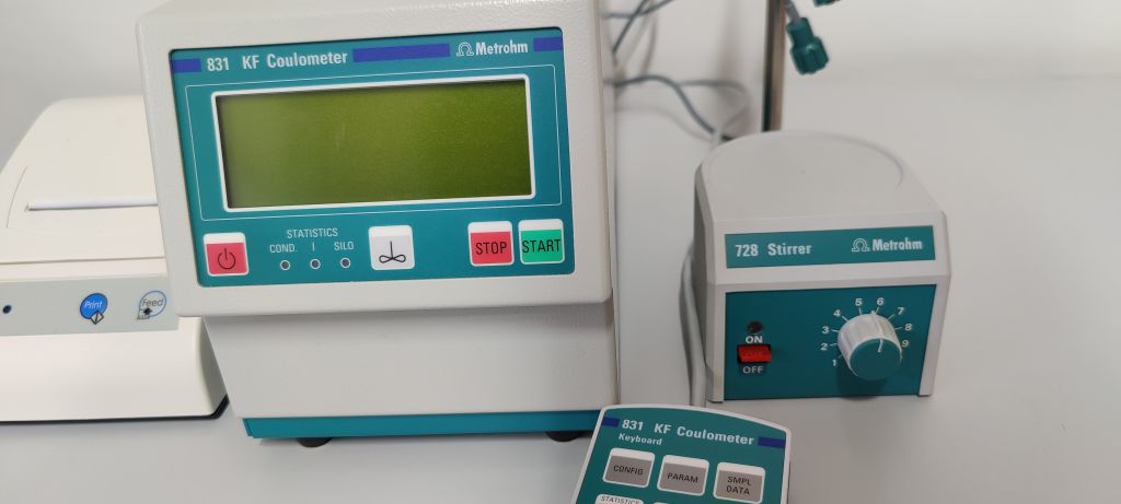 Metrohm 831 with stirrer 821 and thermal printer