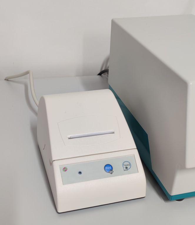 Metrohm 831 with stirrer 821 and thermal printer