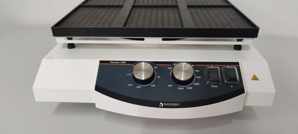 Titramax 1000, 6-Position Microtiter Plate Shaker