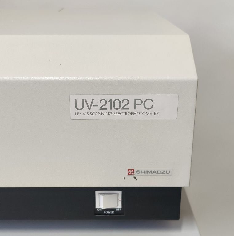 Shimadzu UV-2101PC Spektralphotometer