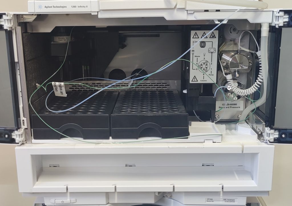 Agilent 1260 Infinity II HPLC Complete System with Quat, Degasser, Vialsampler, TCC, DAD