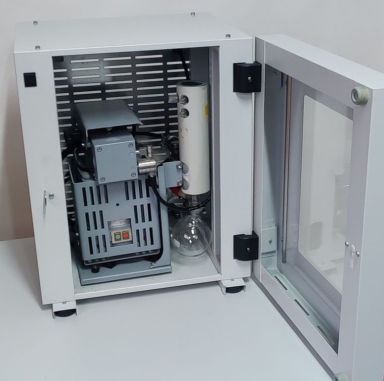 Binder Pumpenschrank VDL 23 mit Vakuumpumpe VP5 EX