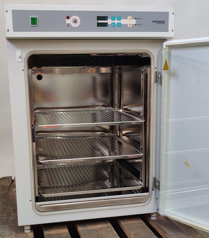 Heraeus BB 16, CO2, 140 Liter, 5-50°C