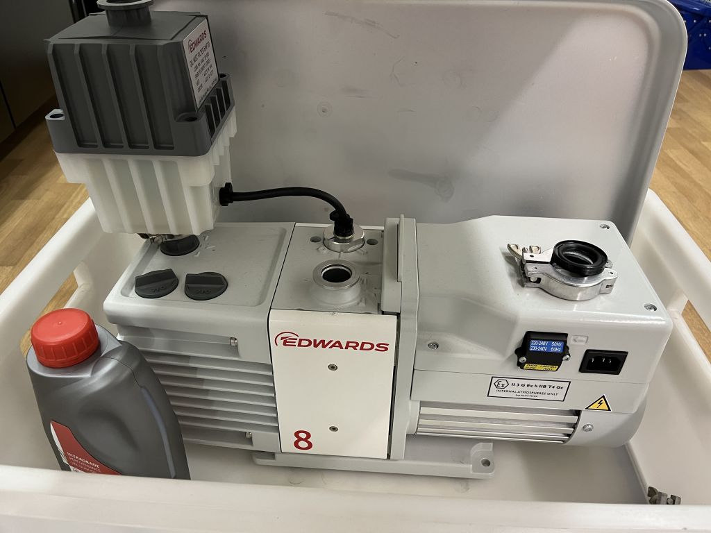 Thermo Vanquish LC-MS System ISQ-EM mit Vanquish 1000bar UHPLC, Peak Stickstoffgenerator, Vorpumpe, PC, Software