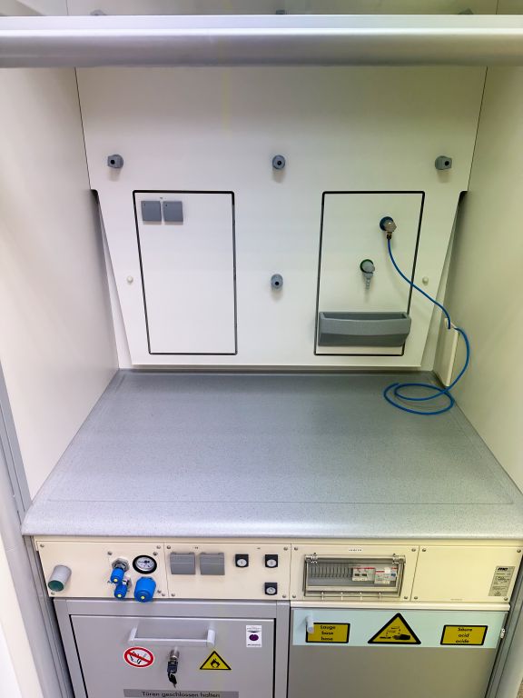 labstuff.eu Waldner MC6 laboratory fume hood / table fume hood with