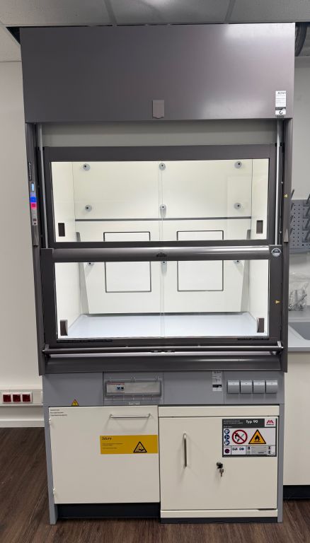 Waldner Scala Niedrigraum Tischabzug mit FWF90 und Säure/Laugenschrank aus 2023